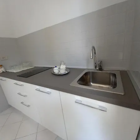 Апартамент Маре На Вилле У Моря Apartament Ospedaletti