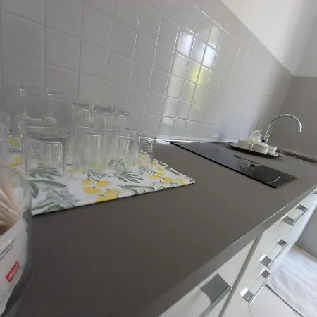 Апартамент Маре На Вилле У Моря Apartamento Ospedaletti